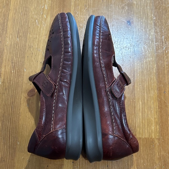 SAS Women's Brown Leather Flats Willow Slip On  loafer walnut - Picture 9 of 11